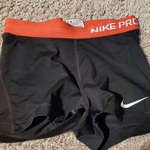 Nike Pro